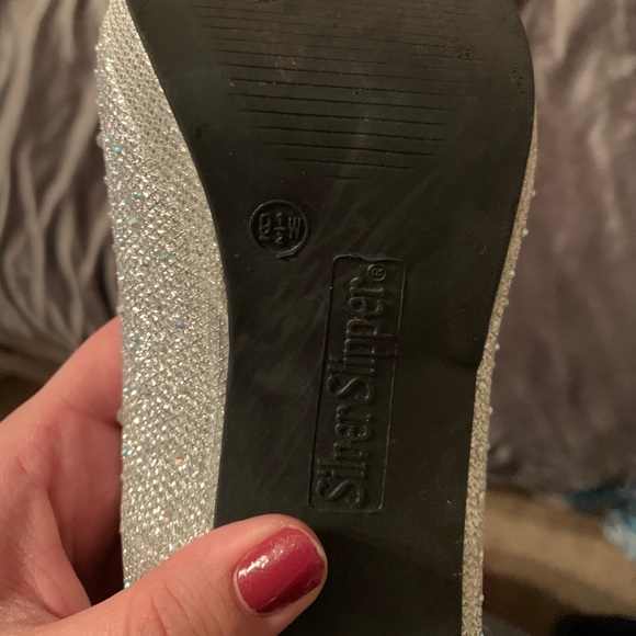 Heels - Picture 4 of 4